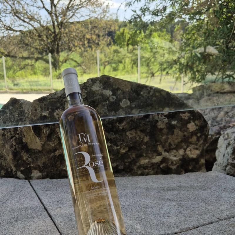 Vin rosé alpilles domaine de métifiot